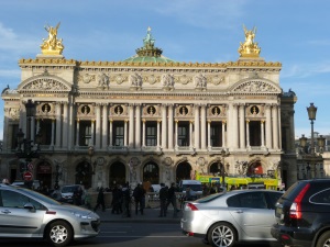 パリの風景（建築物-オペラ座）